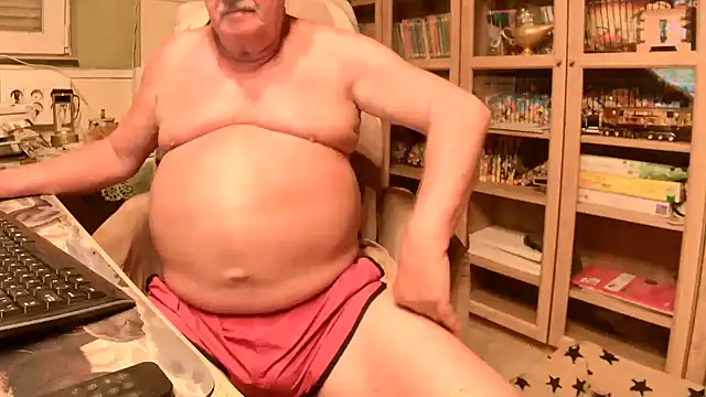 Hotlava66's Webcam Show