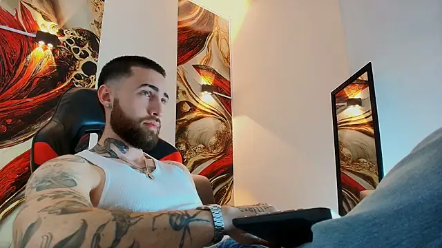 Pokazy przed kamerką – Luke_davis01