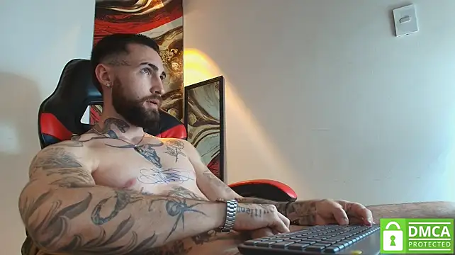Luke_davis01 Show in webcam
