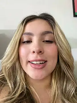 Chat XXX ao vivo de Cloee_Rainbow1
