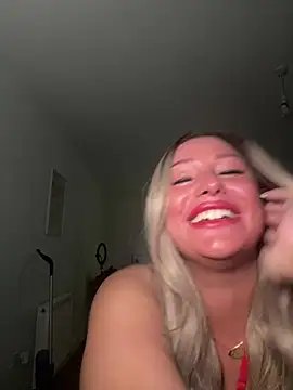 naughtychelseaxoxのウェブカメラショー