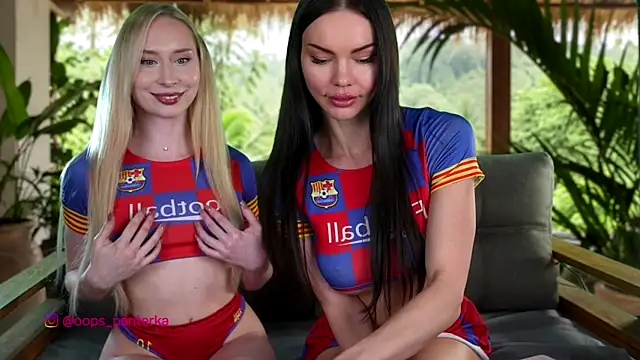 Show modela AmyLeeplay na web-kameri