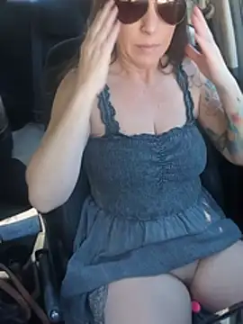SashaSC3 Show in webcam