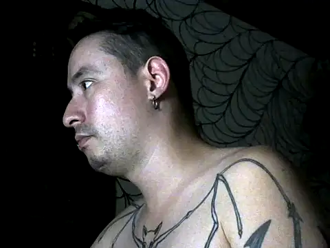 Show modela vampireathome na web-kameri