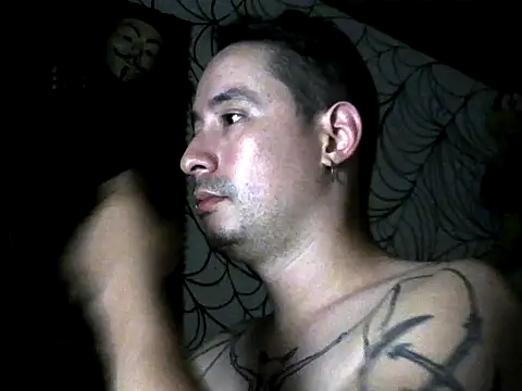 Show modela vampireathome na web-kameri