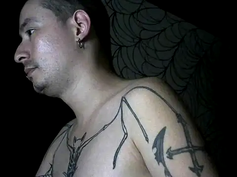 Show modela vampireathome na web-kameri