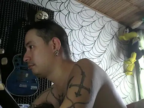 Show modela vampireathome na web-kameri