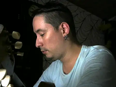 vampireathome webcam show