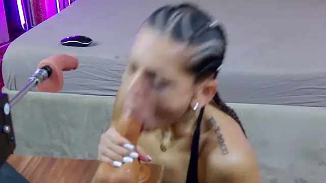 PlayfulShow webkamerás műsora