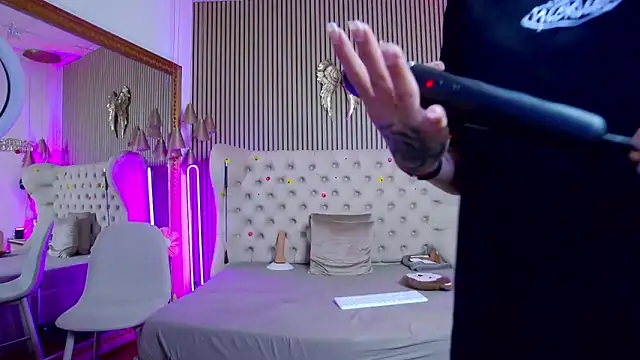 PlayfulShow Webcam show