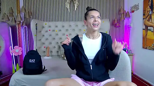 PlayfulShow Webcam show
