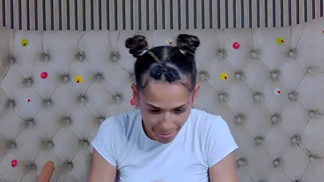 PlayfulShow Webcam show
