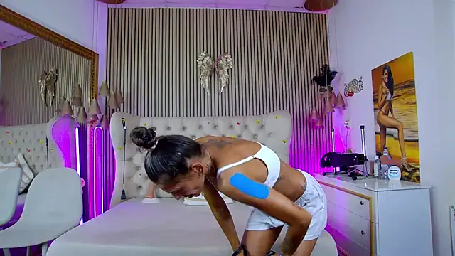 PlayfulShow's Webcam Show