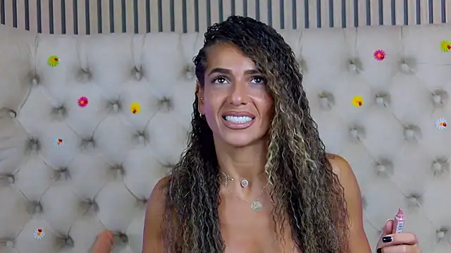 PlayfulShow Chat XXX live