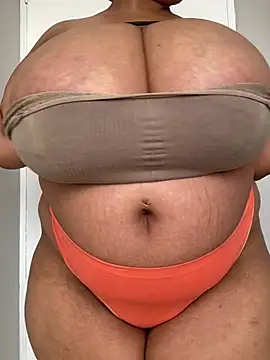 BlessingsXO Show in webcam