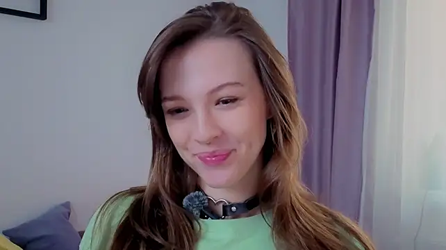 צ'אט XXX בשידור חי של DemiDee