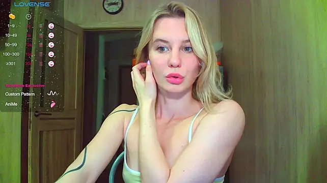 Caramel_piegirl Adlı Modelin Canlı XXX Sohbeti