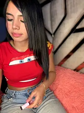 Laura-Khalifa 웹캠 쇼