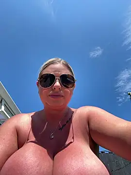 Czat XXX na żywo – GemaJBusty