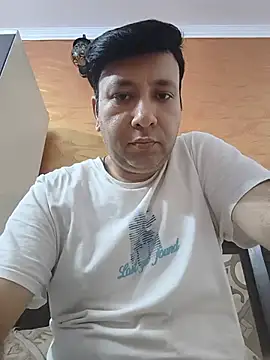 13hornyy Show Webcam