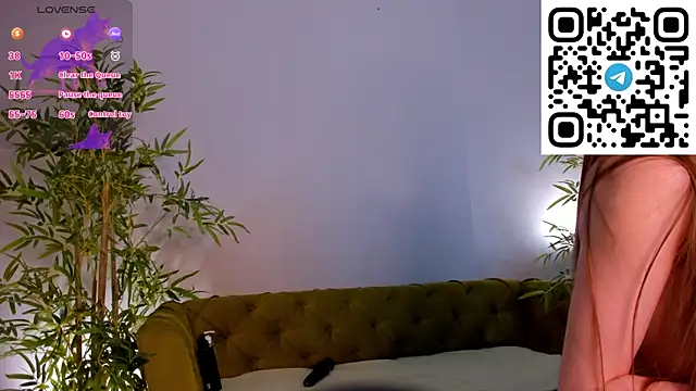 Chat +18 de miiss__lulu ao vivo