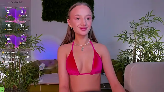 miiss__lulu élő XXX-chatje