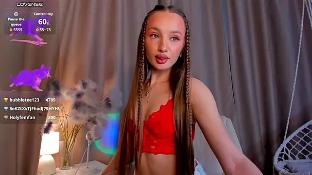 Chat +18 de miiss__lulu ao vivo