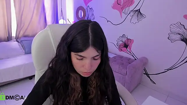 Isabela_Fiorelli Show in webcam