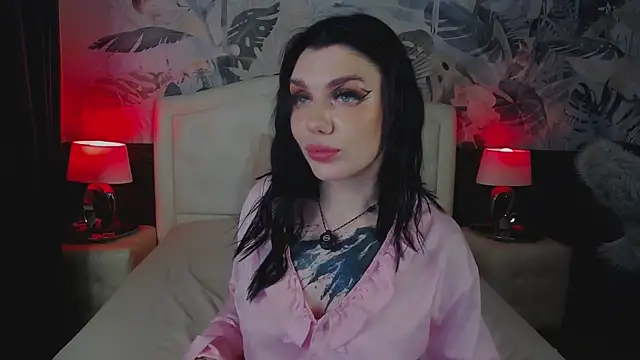 MaeveMoon Adlı Modelin Canlı Sohbet Odası