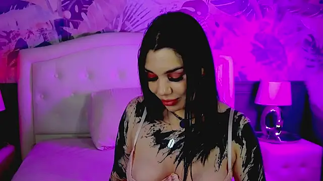 MaeveMoon webcam show
