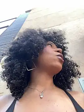 dianagolley420's Live XXX Chat