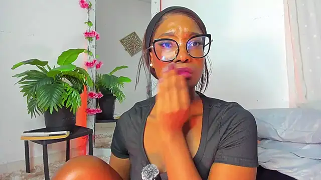 Black_girl3 – Live XXX-chat