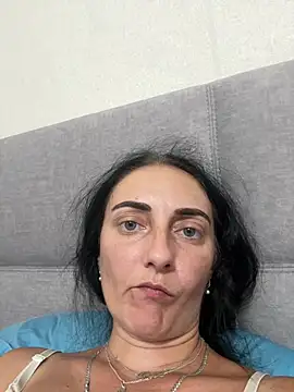 Chatroom XXX en direct de Miroslava1247
