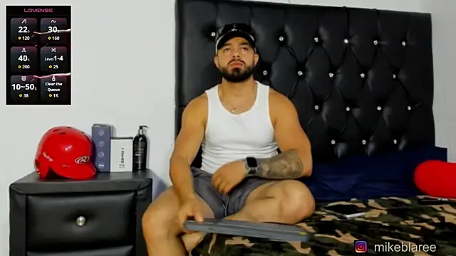 mikeblaree Pertunjukan Webcam