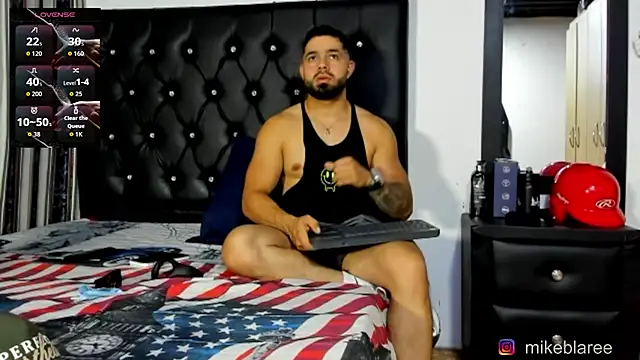 mikeblaree Pertunjukan Webcam