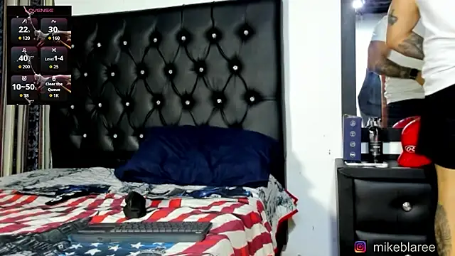 mikeblaree Pertunjukan Webcam