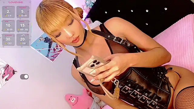 LisaHadiddのウェブカメラショー