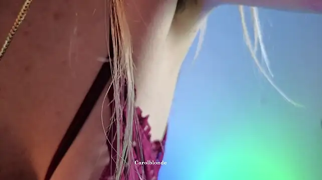 Carolblonde's Live XXX Chat