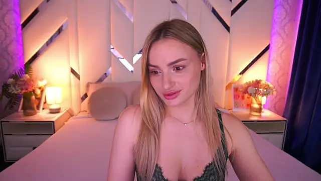 LindsieGreyy Live XXX Chat