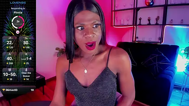 Show modela anuvyz_miller_ na web-kameri