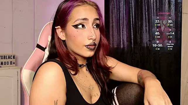 Chat XXX en directo de Nyx_Blackmoon