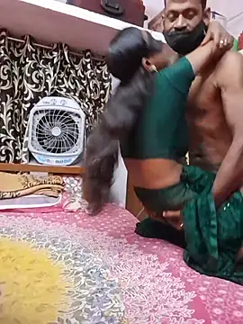 הופעת וובקאם של Hot_couple493