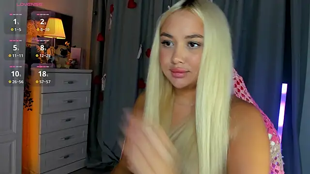 _Loneve__'s Live XXX Chat