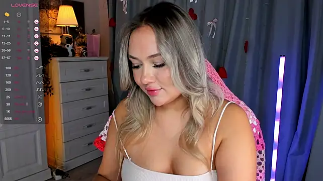 _Loneve__ live XXX chat
