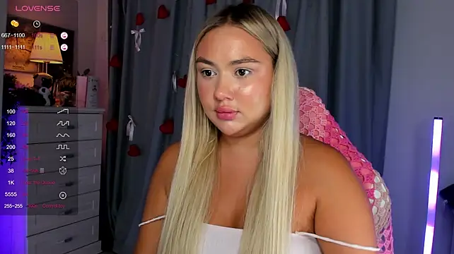 _Loneve__n Live XXX chat