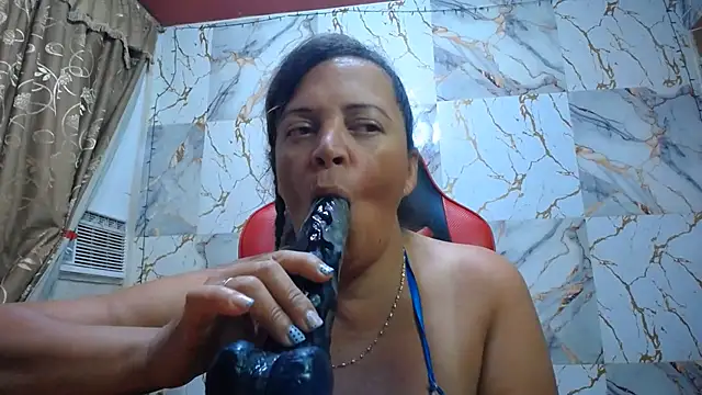 alina_maturehot Show in webcam