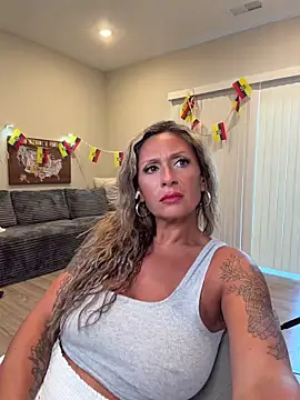bossyroxy84 网络视讯表演