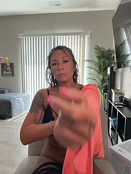 bossyroxy84 Шоу с уебкамера