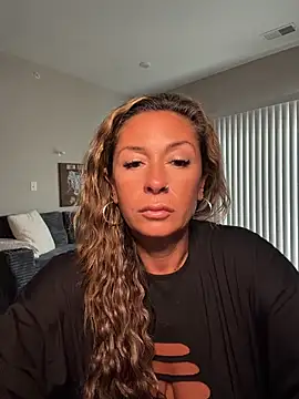 bossyroxy84's Webcam Show