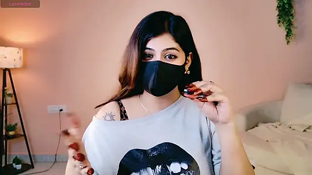 Mysterious_krishaa ওয়েবক্যাম শো